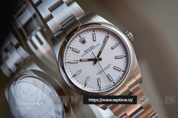ロレックスオイスターパーペチュアル114300.2女性ホワイト39MM - Image 4
